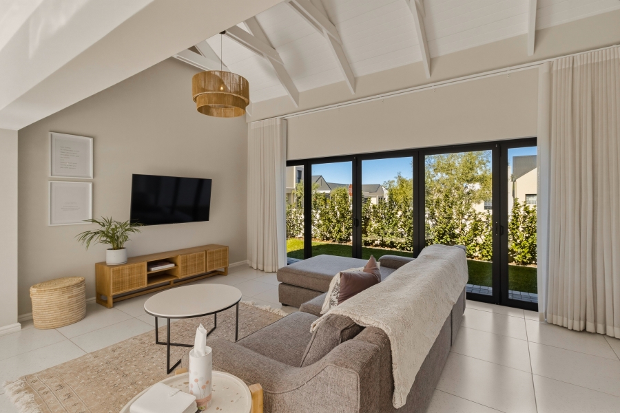 3 Bedroom Property for Sale in Aan de Wijnlanden Western Cape